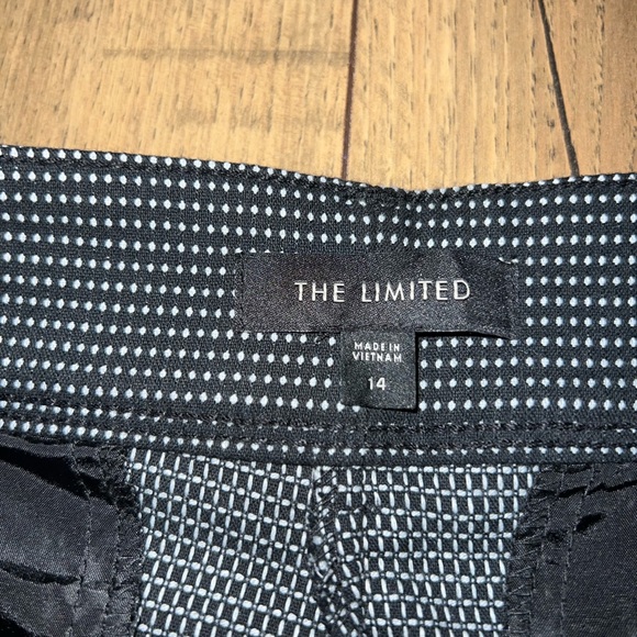 polka dot shorts - Picture 3 of 4